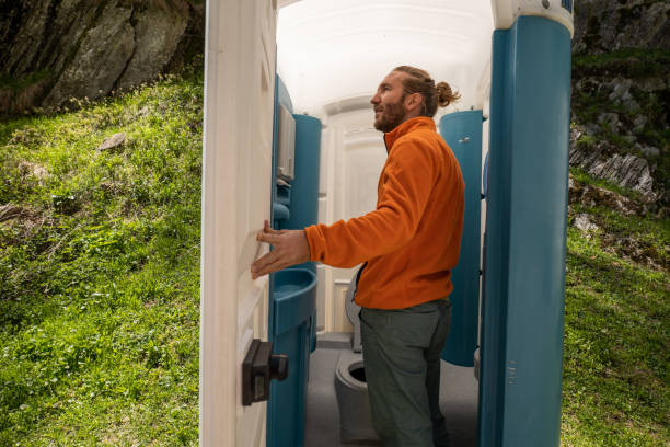 Best Portable restroom trailer rental  in Yale, OK